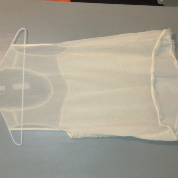 Lucky Brand sheer beaded white sleeveless size small shirt - Picture 5 of 9